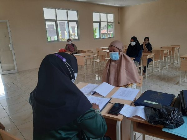 Pembagian Rapor Semseter Gazal 2021/2022 SMP PGRI 1 Tanjungpandan