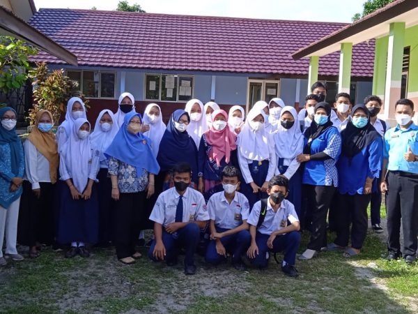 KEGIATAN PENDAMPINGAN GURU SEKOLAH ALUMNI PELATIHAN PPPPTK (P4TK) MATEMATIKA